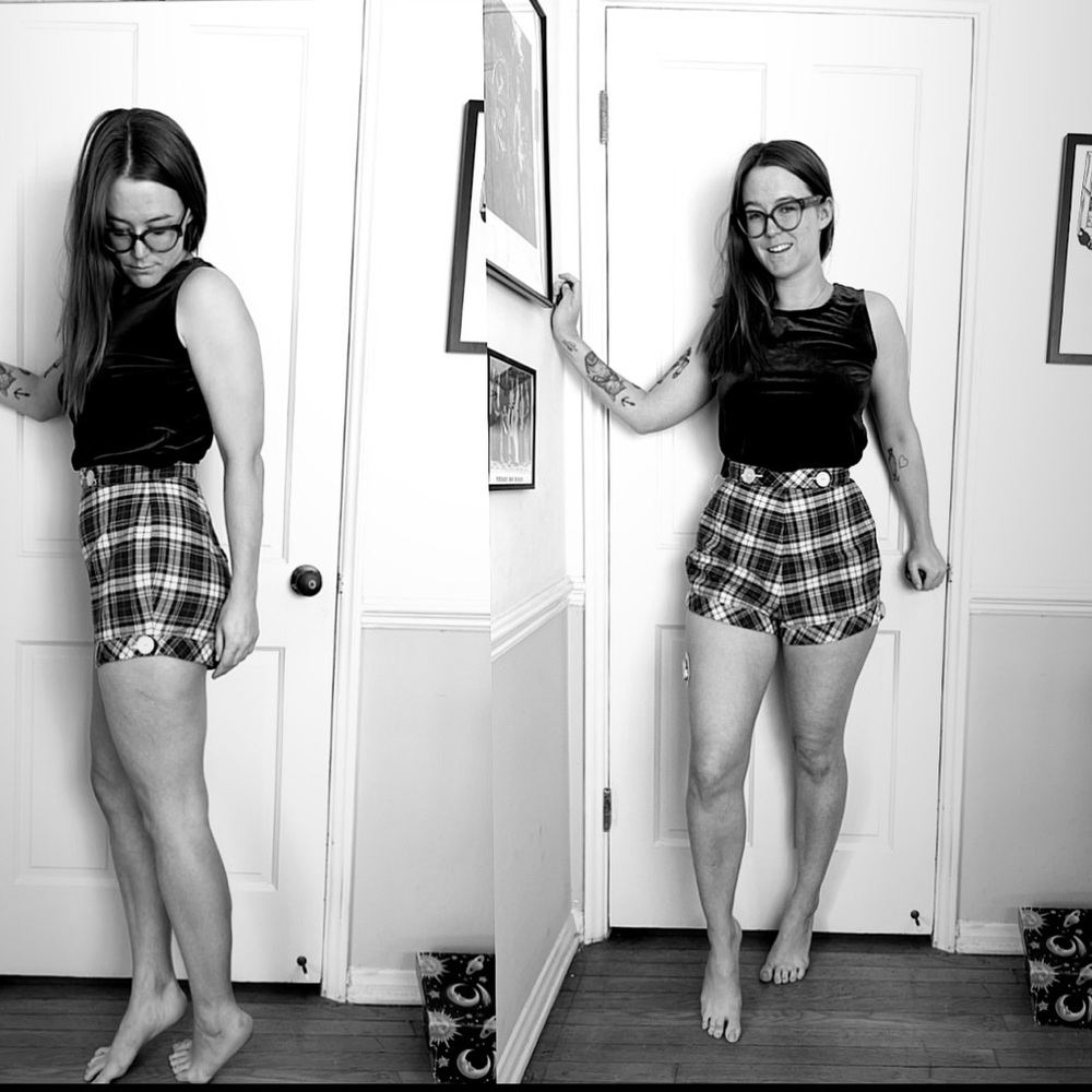 50s Vintage High Waisted Plaid Shorts - Picture 3 of 10